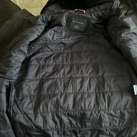 Tommy Hilfiger coat - Picture 3 of 4